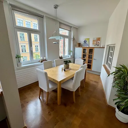 Grosse Maisonette Im Herzen Von קמניץ