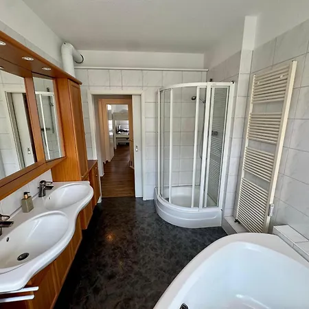 Grosse Maisonette Im Herzen Von * קמניץ