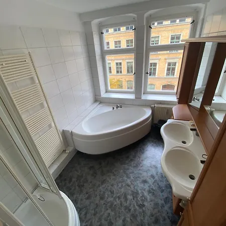 Grosse Maisonette Im Herzen Von